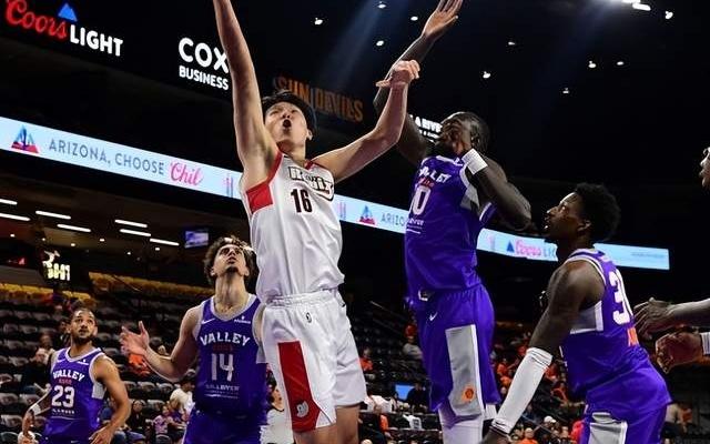 11中4仅得8分喜忧参半，杨瀚森需要适应的不是NBA，而是发展联盟