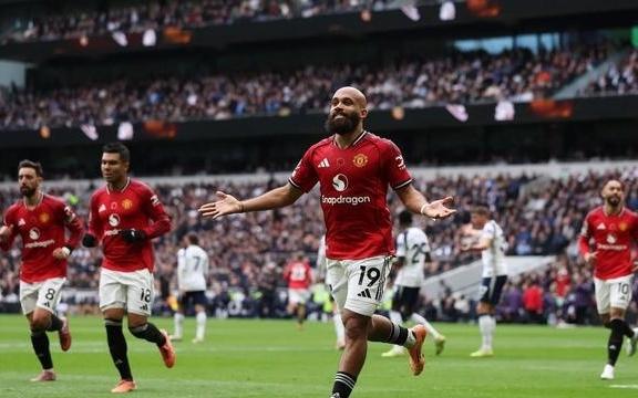 克星！姆伯莫是近5个英超赛季在热刺主场进球最多的客队球员