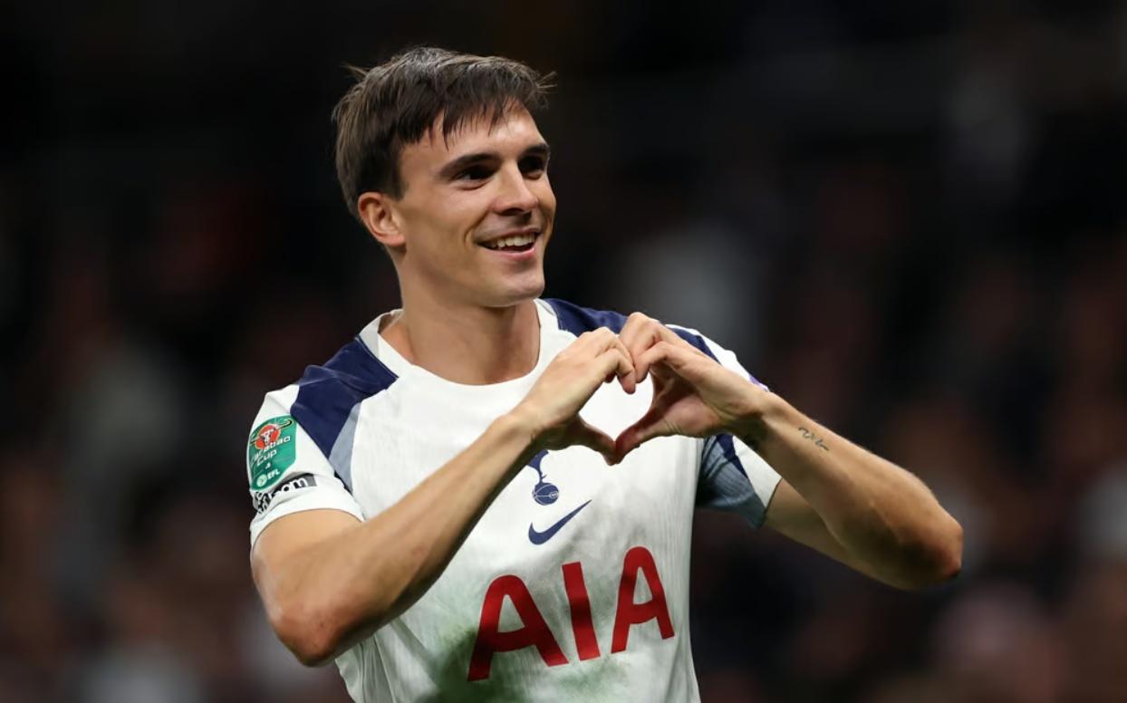 帕利尼亚：上赛季伤愈后我没有获得应有的机会，如今我很快乐