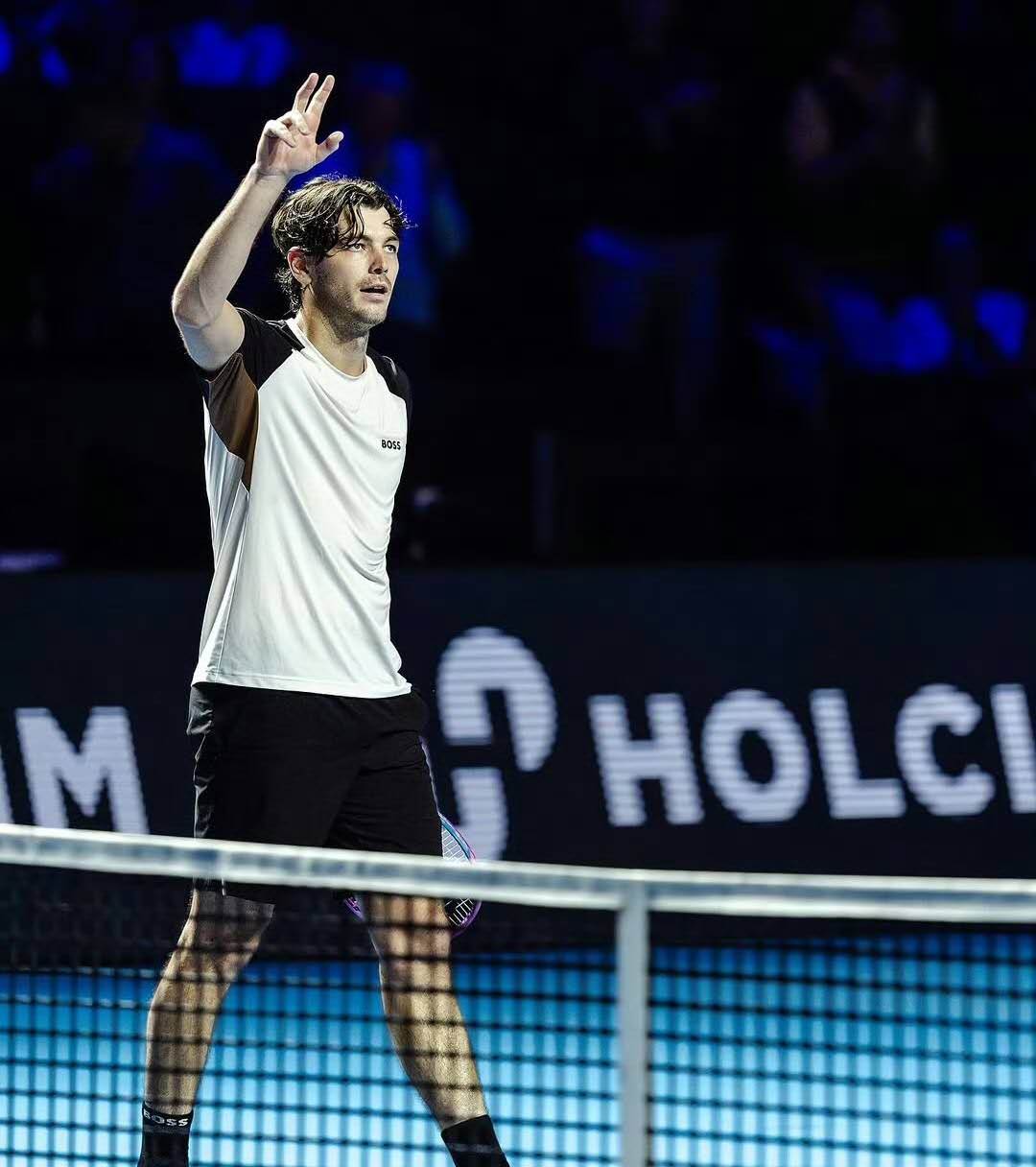 布勃利克再现名场面：我不想夺大满贯想退役，为啥不是武基奇来打