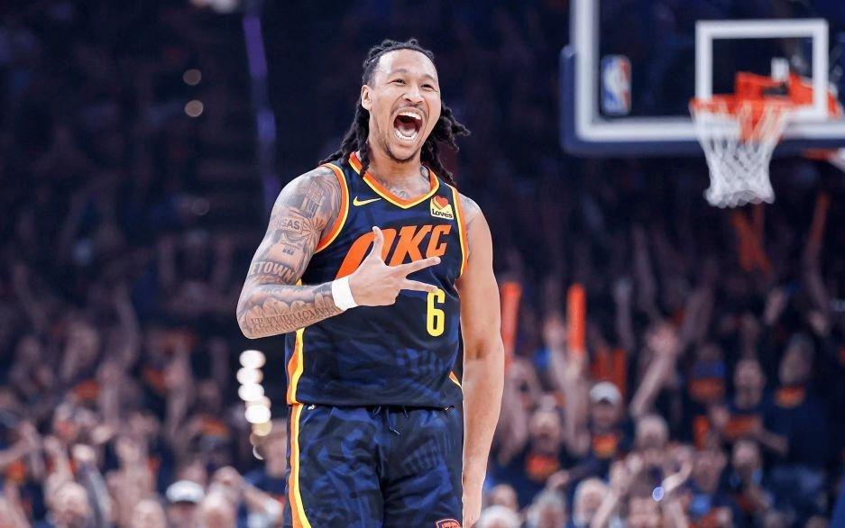 雷霆官宣：总冠军前锋肯威接受左膝关节镜手术今夏续约3年2400万