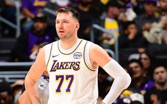 东契奇：我们下半场的防守更有强度收官阶段打得很稳