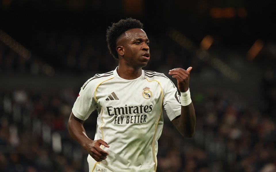 进球荒持续，维尼修斯遭嘘声阿隆索力挺：“他仍是关键先生”