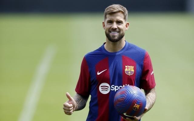 巴萨官方：伊尼戈和费尔明因身体原因，没有完成在首尔的最后一练