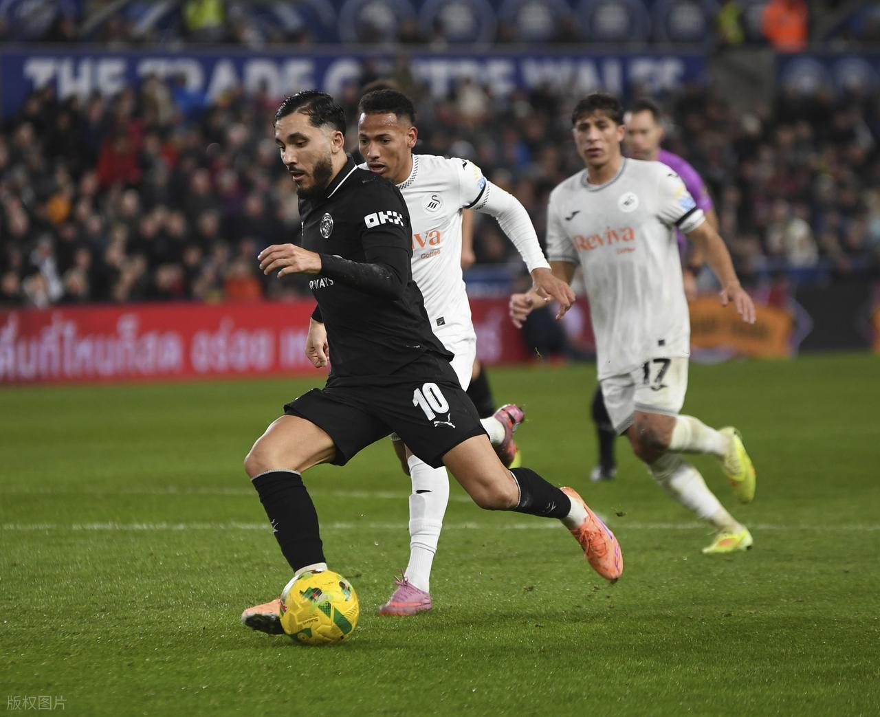 英冠：斯旺西状态回暖，雷克斯汉姆难止颓势斯旺西VS雷克斯汉姆