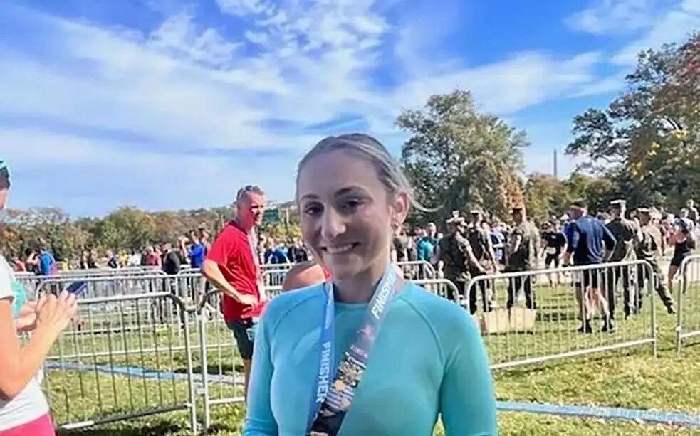 女友马拉松比赛，男友骚操作被全网骂几天后，事情反转了！
