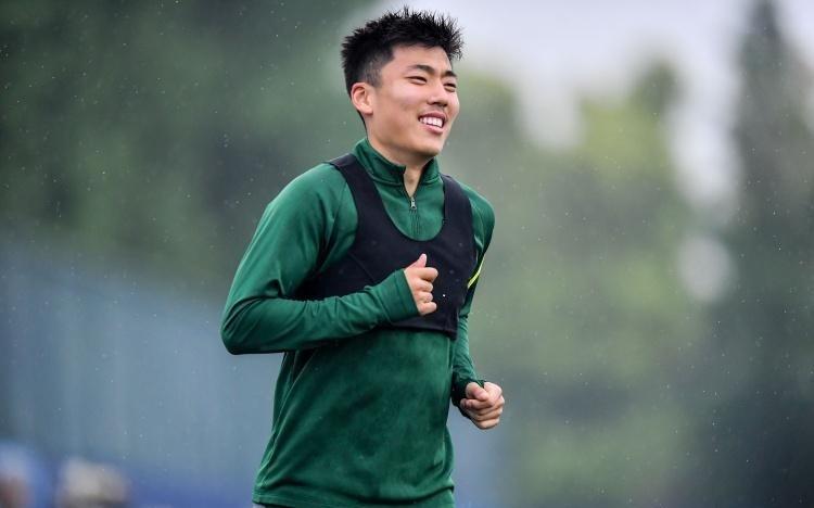 24岁退役国脚复出！加盟乌兰布察登陆蒙超联赛，曾效力狼队+国安