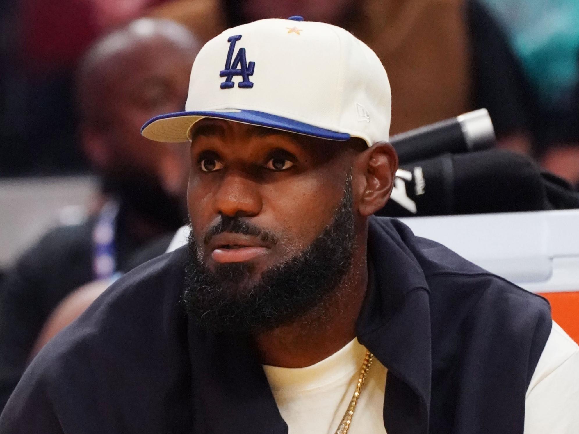 客串教练东契奇：训练营期间，詹姆斯亲自指导了每一名湖人球员