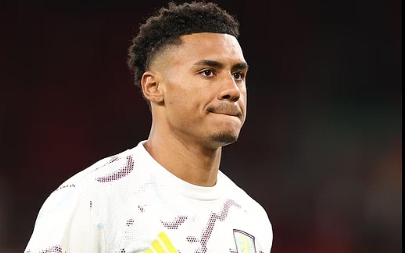 埃梅里：沃特金斯膝盖疼，这是去年8月留下的老伤