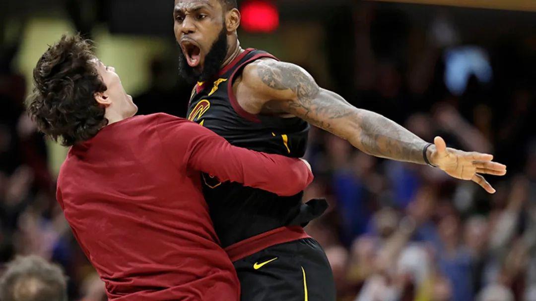 首秀20分！奥斯曼闪耀欧锦赛，他为何淡出NBA