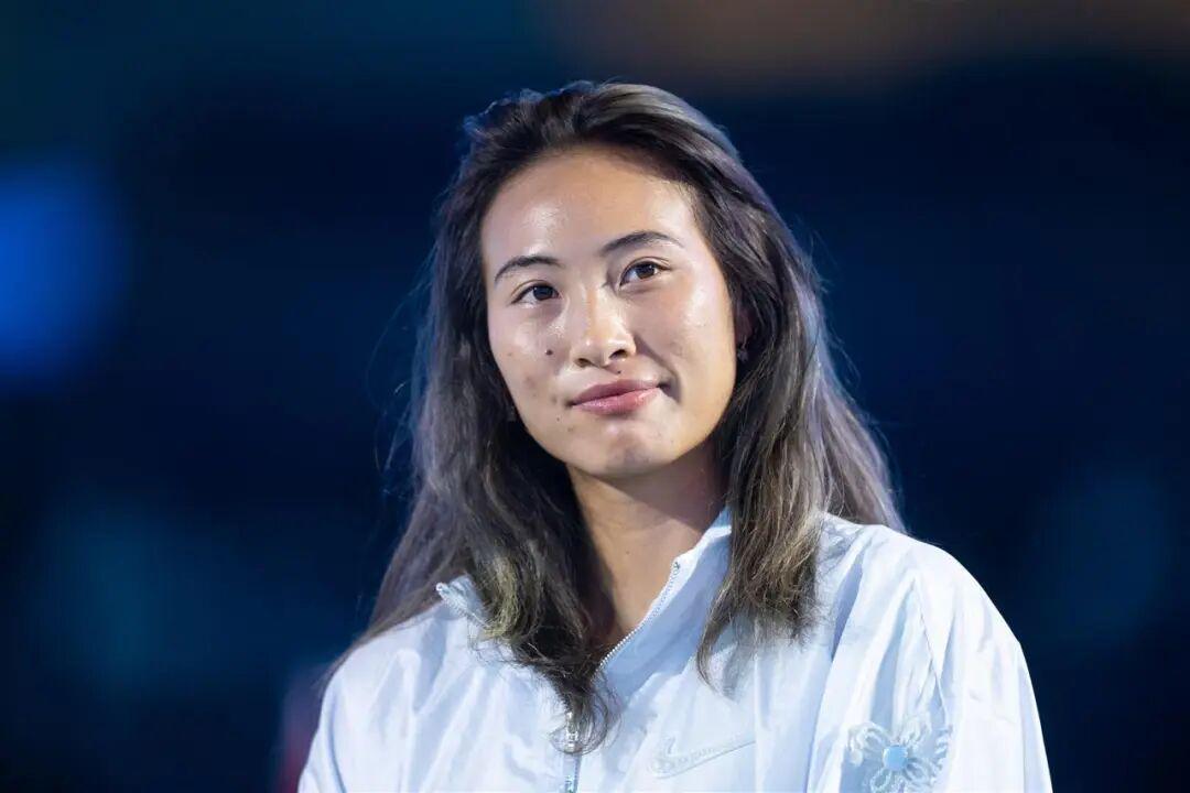 郑钦文排名暴跌引发热议，韦思佳也成外界重点忧心对象