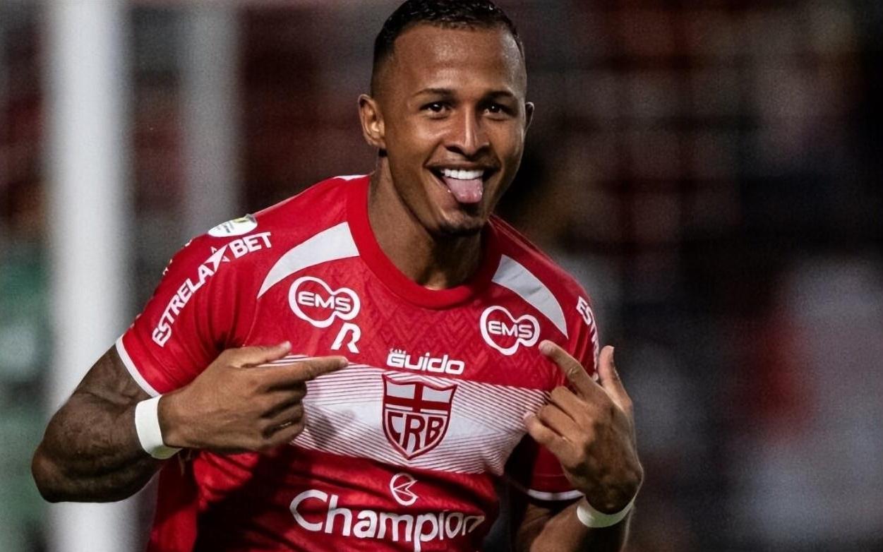 大手笔！中超3队哄抢巴甲强力边锋，转会费8百万，成都最有希望