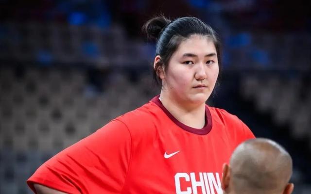 正式确定！中国篮坛天才中锋完成签约，加盟山东队，拿到百万年薪