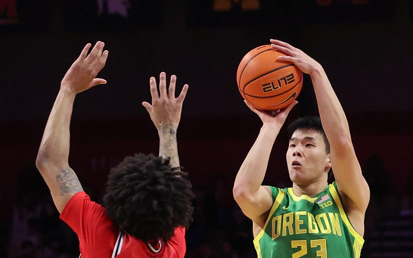 轰23分+绝平三分！中国男篮22岁新星闪耀NCAA：新版林疯狂来了