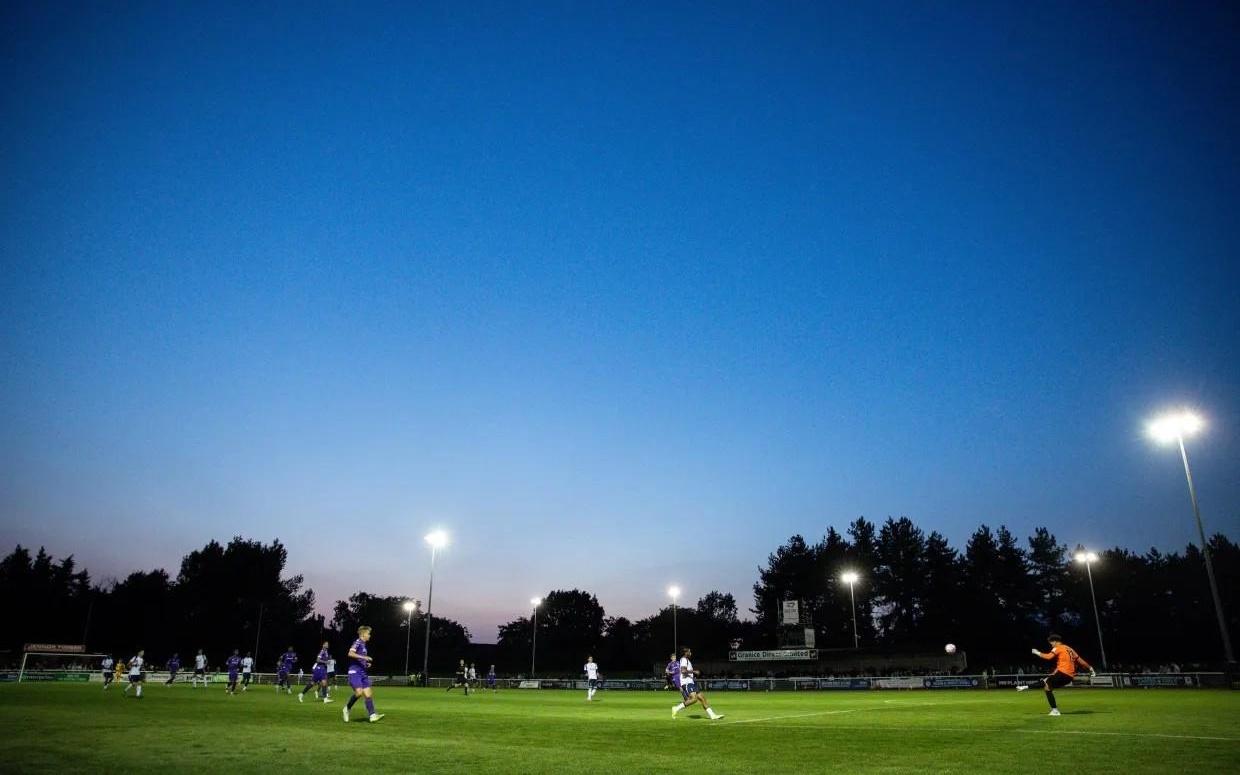 太阳报：一场足总杯低级别比赛因守门员受伤被迫取消