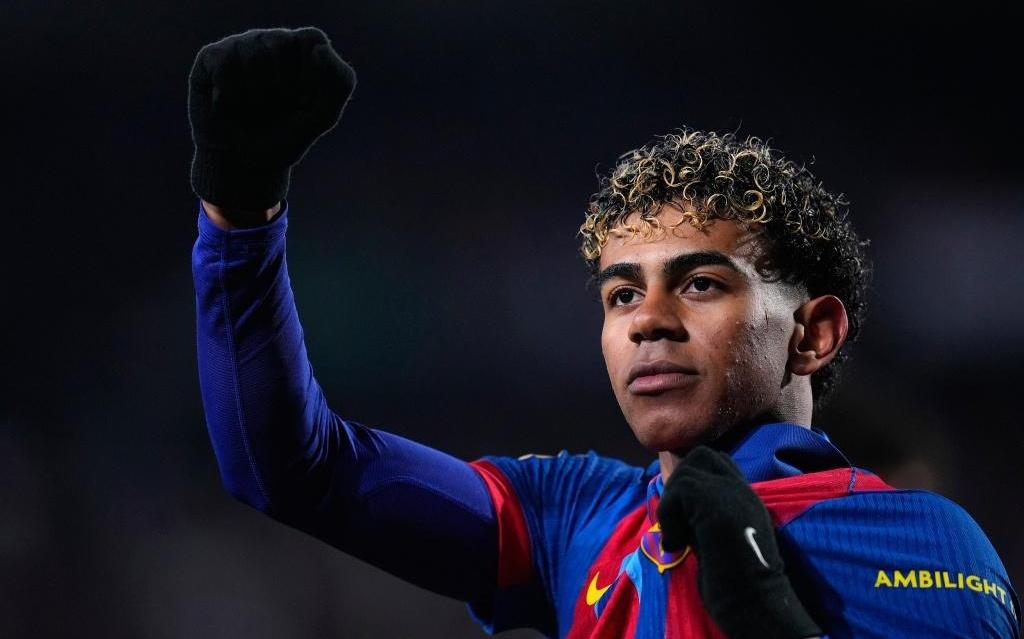 体坛联播阿森纳晋级联赛杯决赛，巴萨闯进国王杯四强