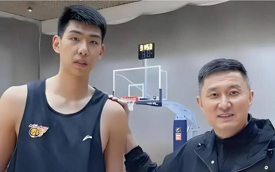 广东男篮新赛季面对的五个大问题，如不解决都很严重