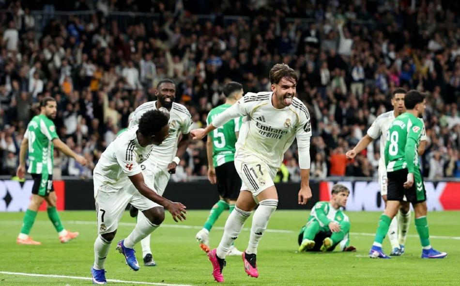 姆巴佩尴尬！21岁俊才惊艳3球，皇马青训大爆发，维尼修斯又惹事