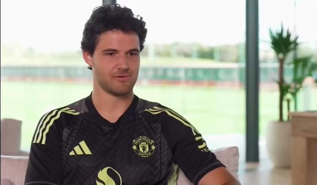 拉门斯训练征服阿莫林，首发战曼城只差一步！曼联无法用最佳门将