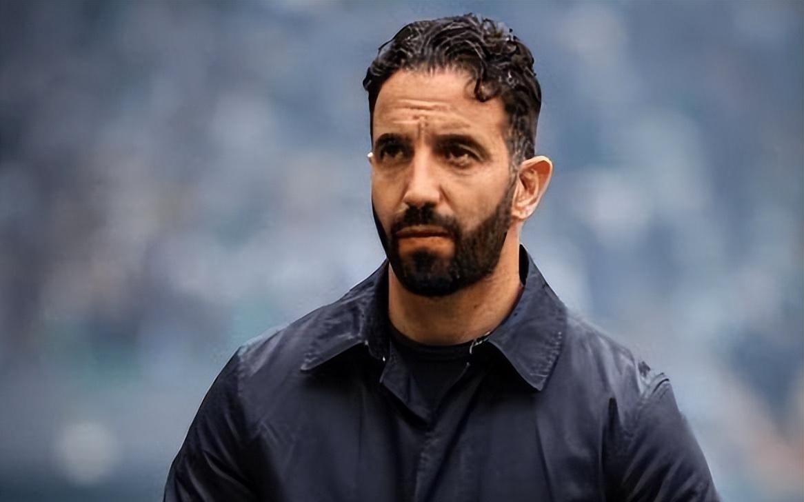 罗马诺证实曼联签下新凯塞多和梅努一样的成长经历，会给机会么