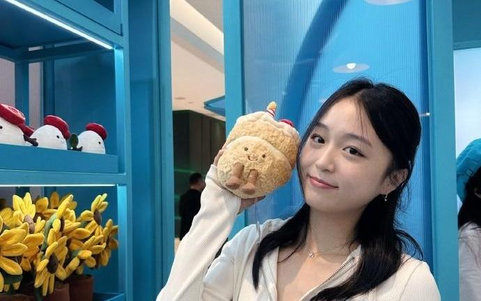 朱易社媒：趁着休息日，开启短暂的多巴