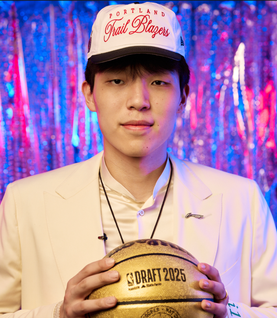 刘玉栋杨瀚森打NBA唯一欠缺强悍身体姚明当年不是吃是练出来的