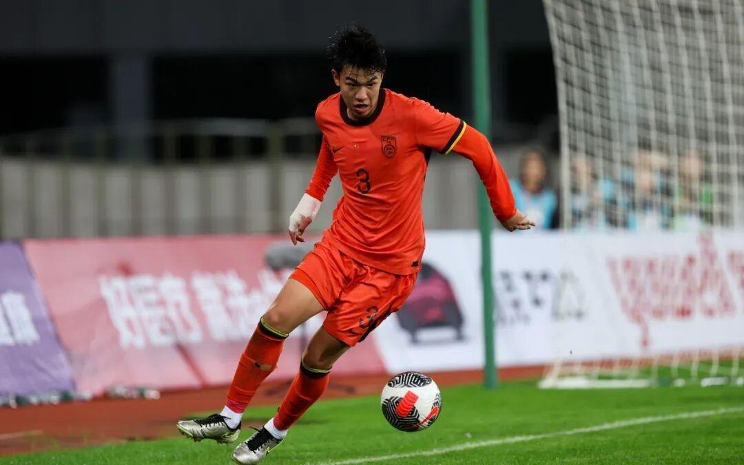 熊猫杯开门黑！不缺中超经验，缺什么