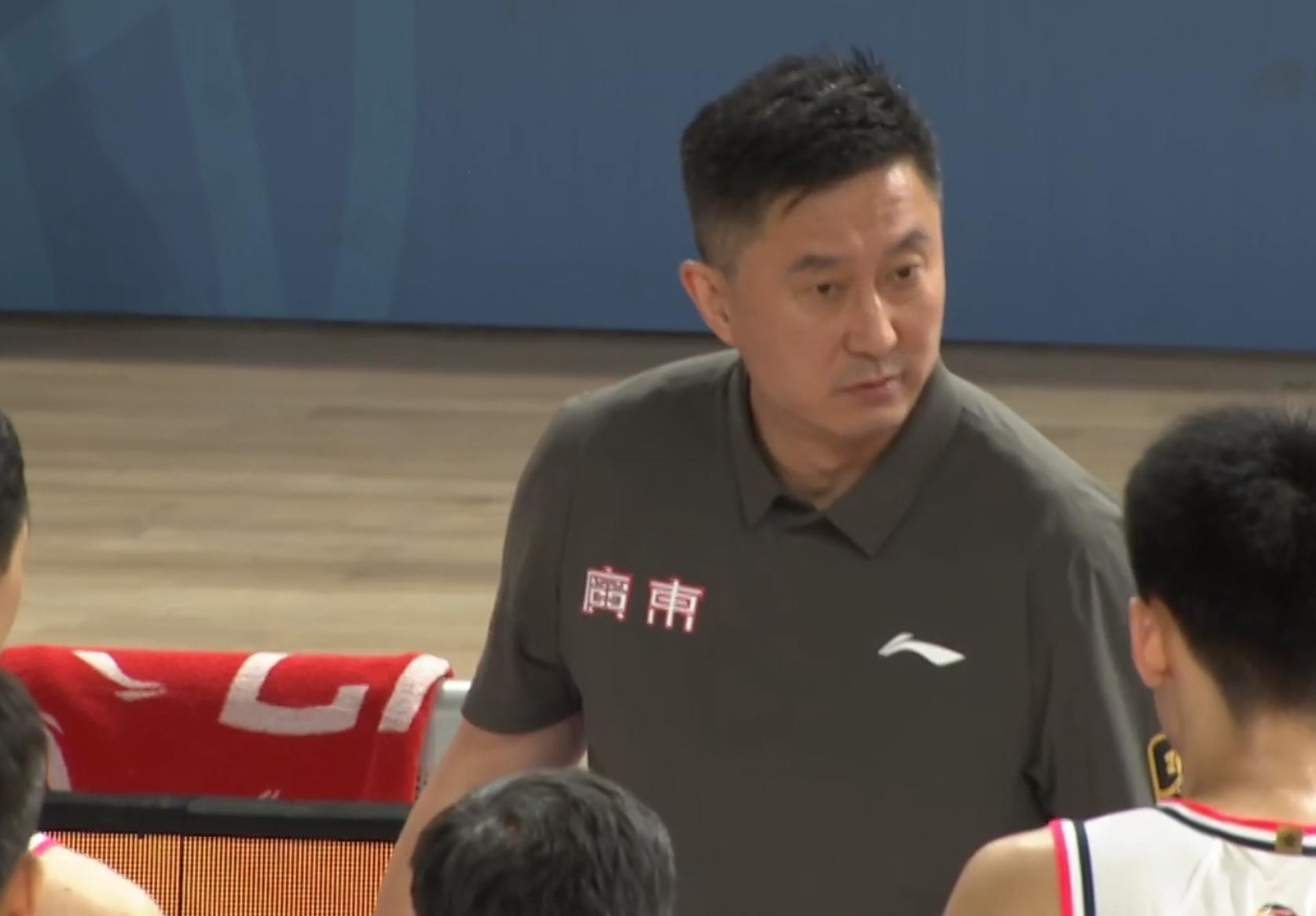 终于来了！广东“新锋线”将驰援杜锋，这可是男篮最强三号位！