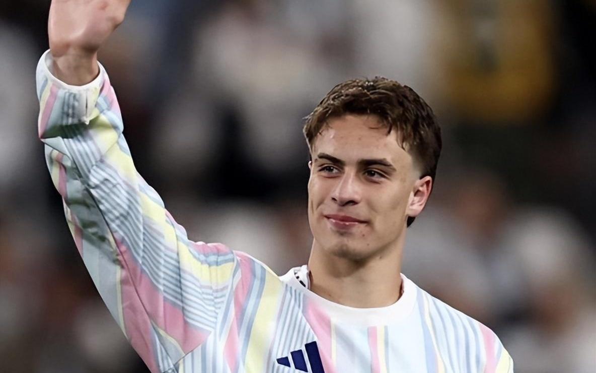 一开口就报价9000万欧！曼联为签B费接班人不惜血本，3大豪门来抢