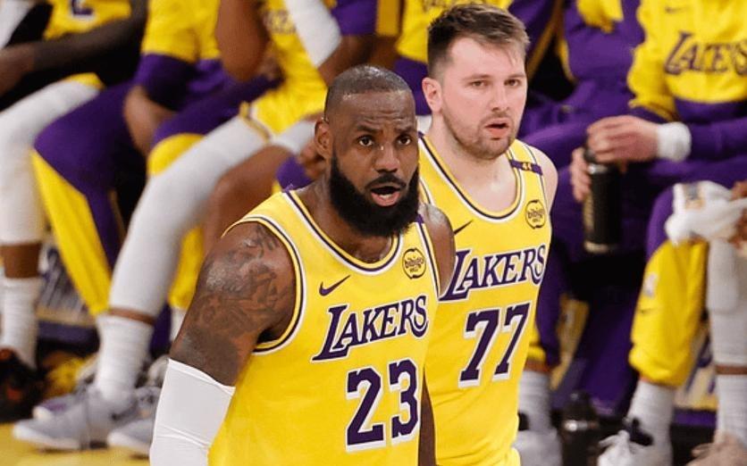 仅一夜！文班亚马重伤，周最佳球员诞生！NBA要大变天了