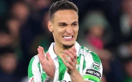 半场30萨格勒布迪纳摩，贝蒂斯队史第二次欧战上半时打进3球