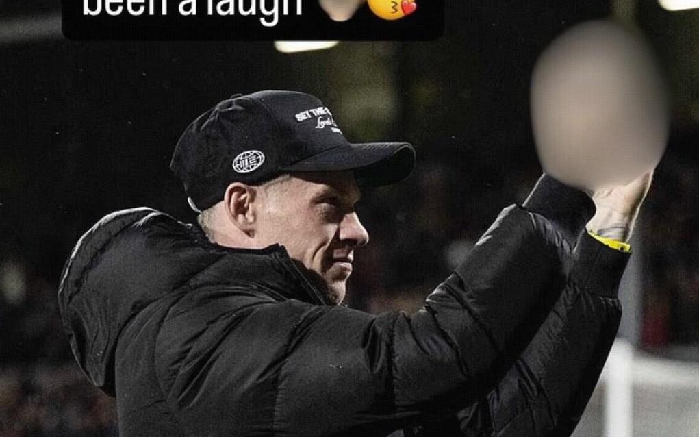 爱尔兰球员麦克林谢场时向客队球迷竖中指，还发文让他们滚蛋