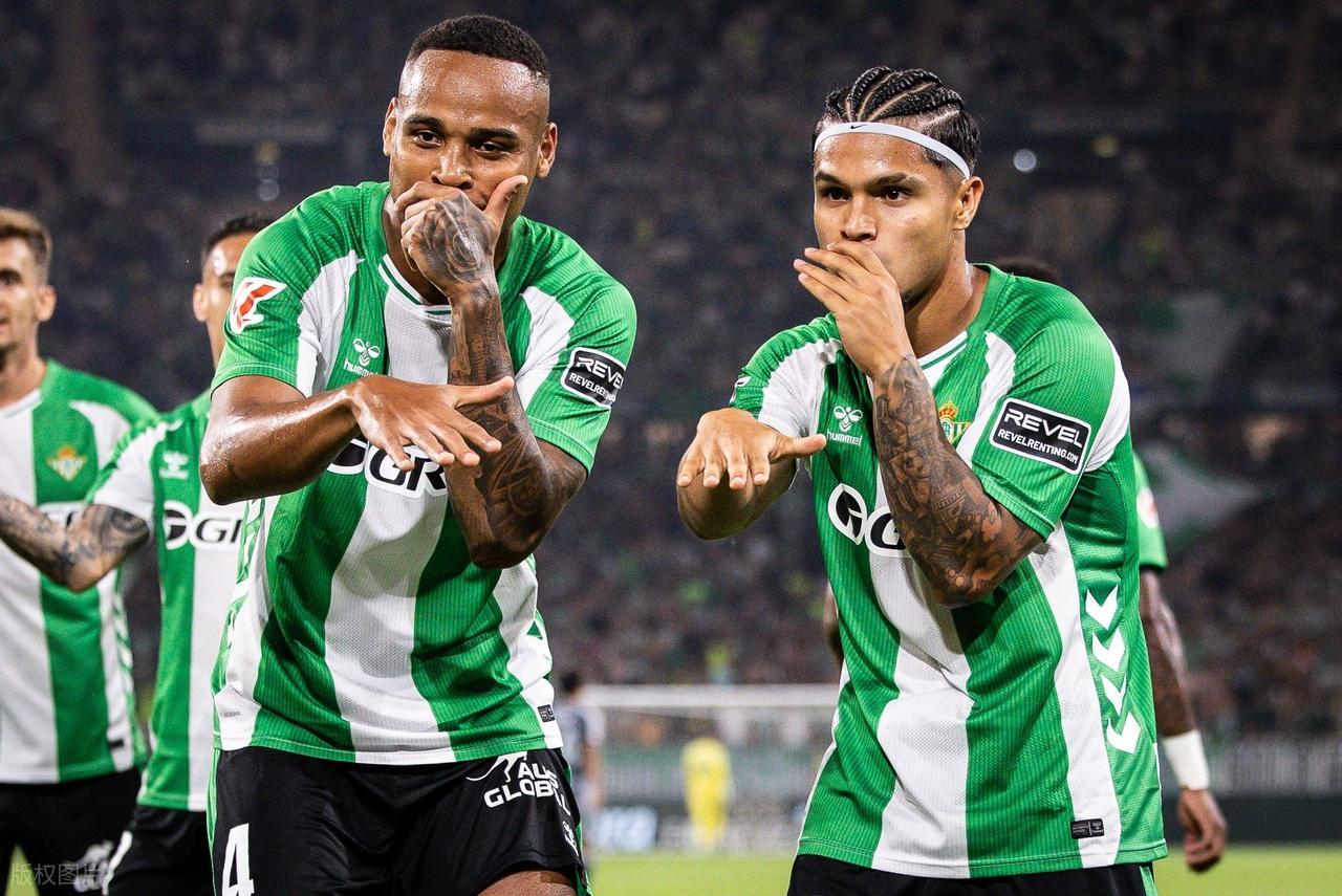 西甲最新积分战报贝蒂斯击败皇家社会止颓势差巴萨1分升至第4