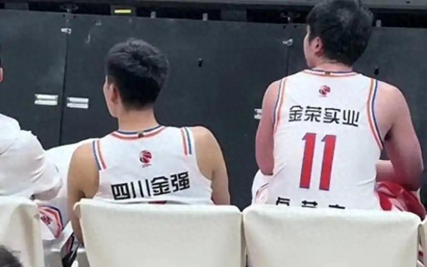 重磅：四川男篮联名讨薪引发热议：全运会为何一掷千金