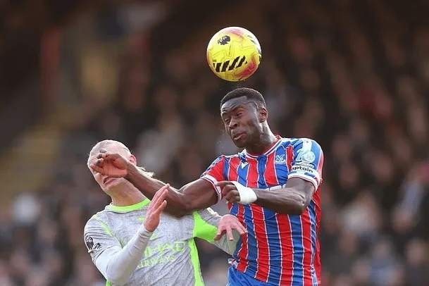 明夏免签曼城补强中卫瞄准水晶宫队长今夏只差一步加盟利物浦