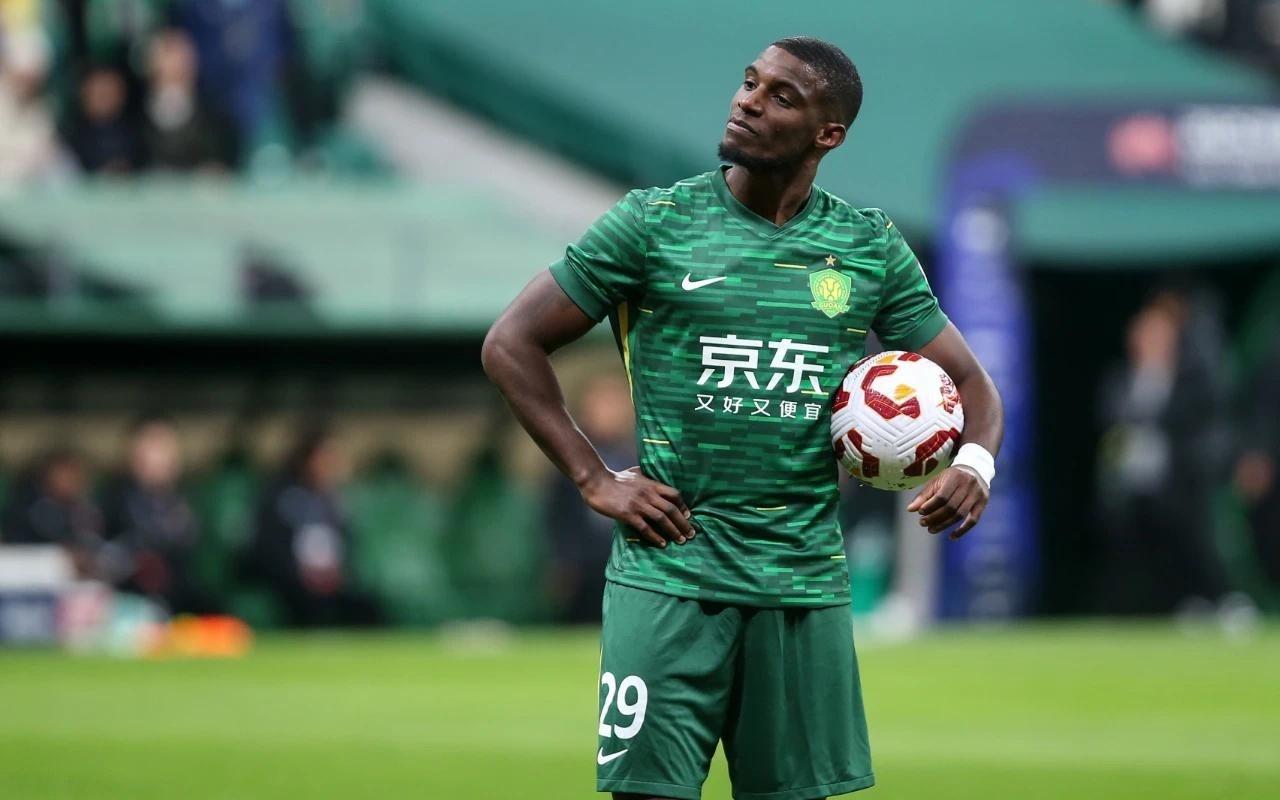 法比奥本赛季中超22球，成为国安队史单赛季进球最多球员