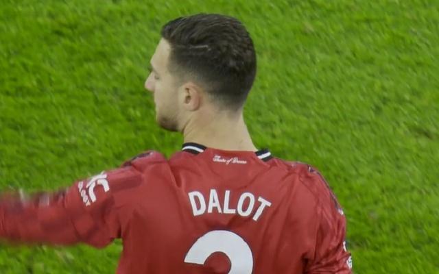 阿莫林头大了！曼联11又爆冷：英超7队争四差3分，1队成大黑马