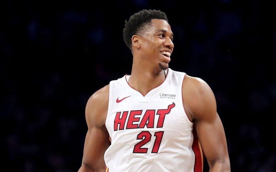 碾压广东广厦，辽宁队被偷家，上海队再次重磅签约，冠军要稳了