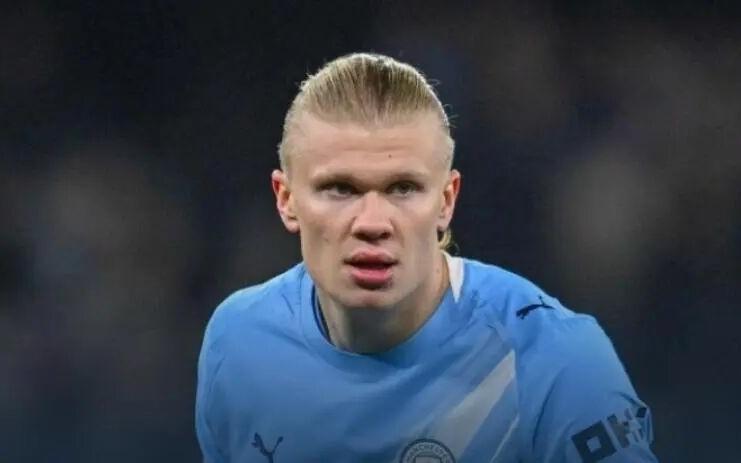 整活失败！瓜迪奥拉10人大轮换导致输球，02勒沃库森被球迷狂批