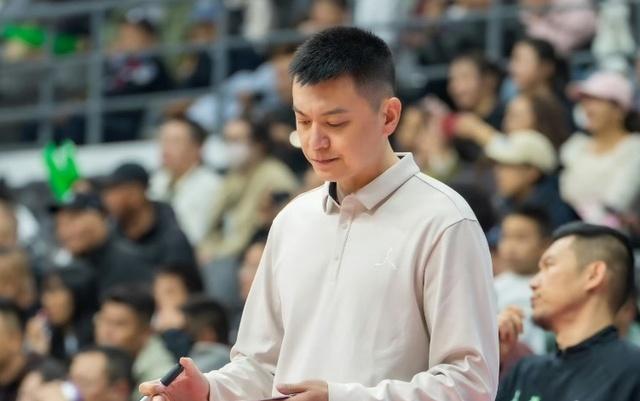 辽宁男篮揭幕战！杨鸣拒绝爆冷，韩德君确定出战，央视直播