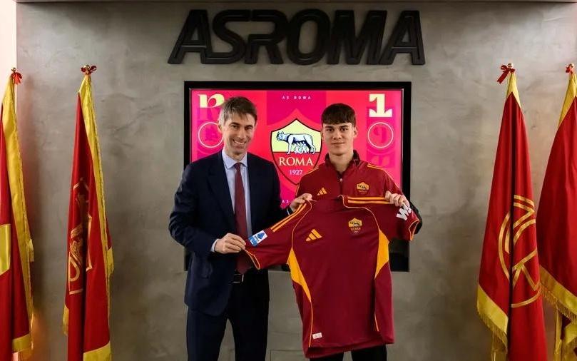 官方：罗马租借热那亚19岁边锋文图里诺，含买断选择权