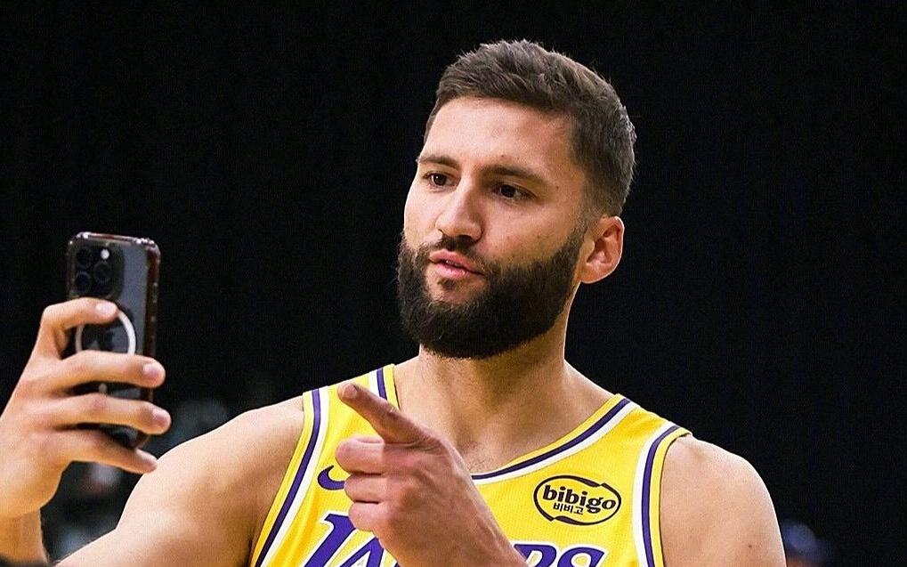 训练营开启三天，两人因伤缺席！湖人的新赛季，出师不利