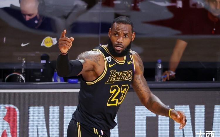 只差223个篮板，罗德曼用14年创造的生涯纪录，要被詹姆斯打破了