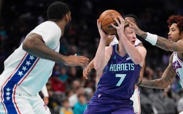 最多领先50分！8人上双打爆东部劲旅！4号秀再创三分球新纪录