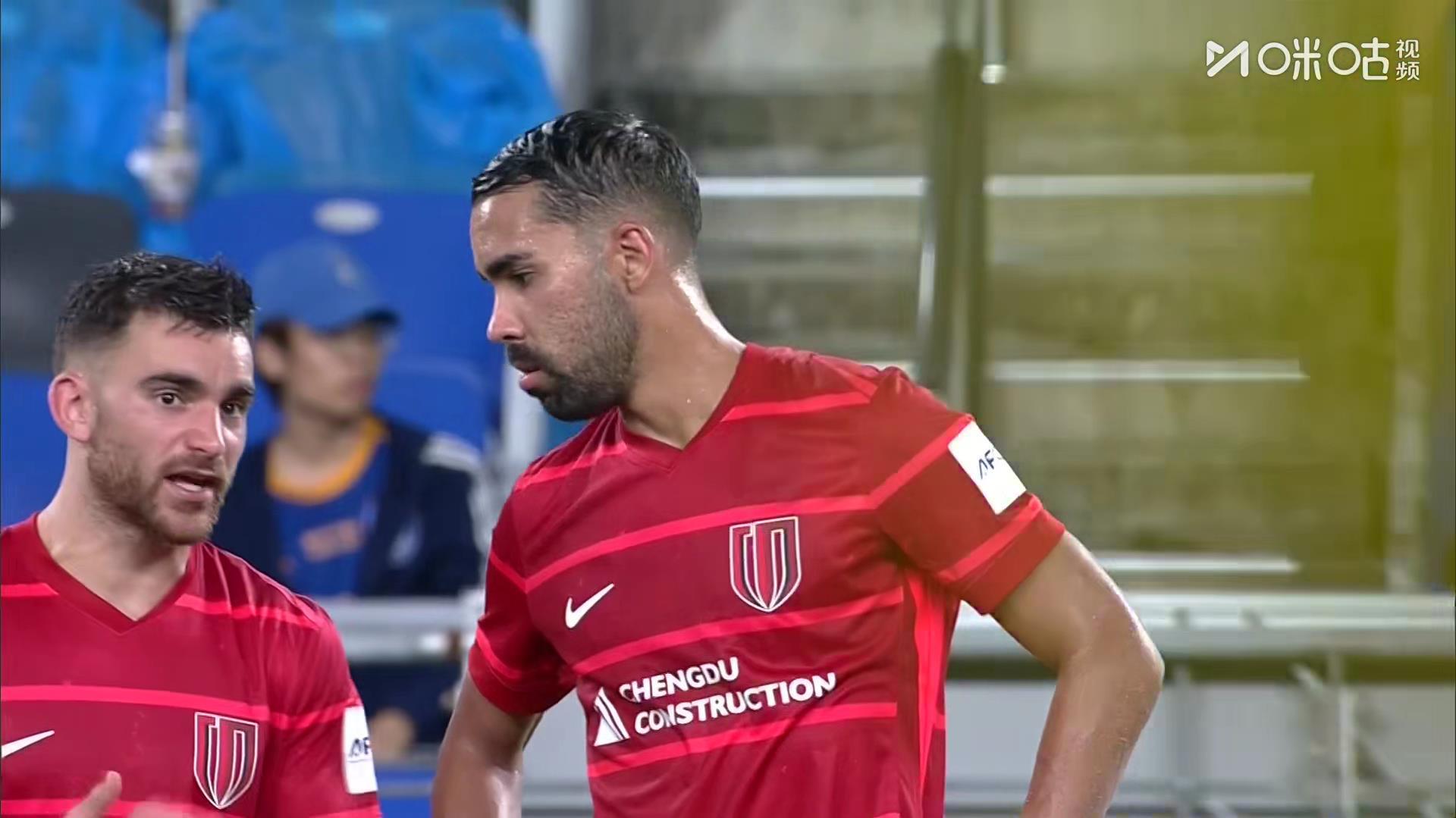 补时绝杀!蓉城12遭逆转,中超球队2连败,德尔加多破门后染红