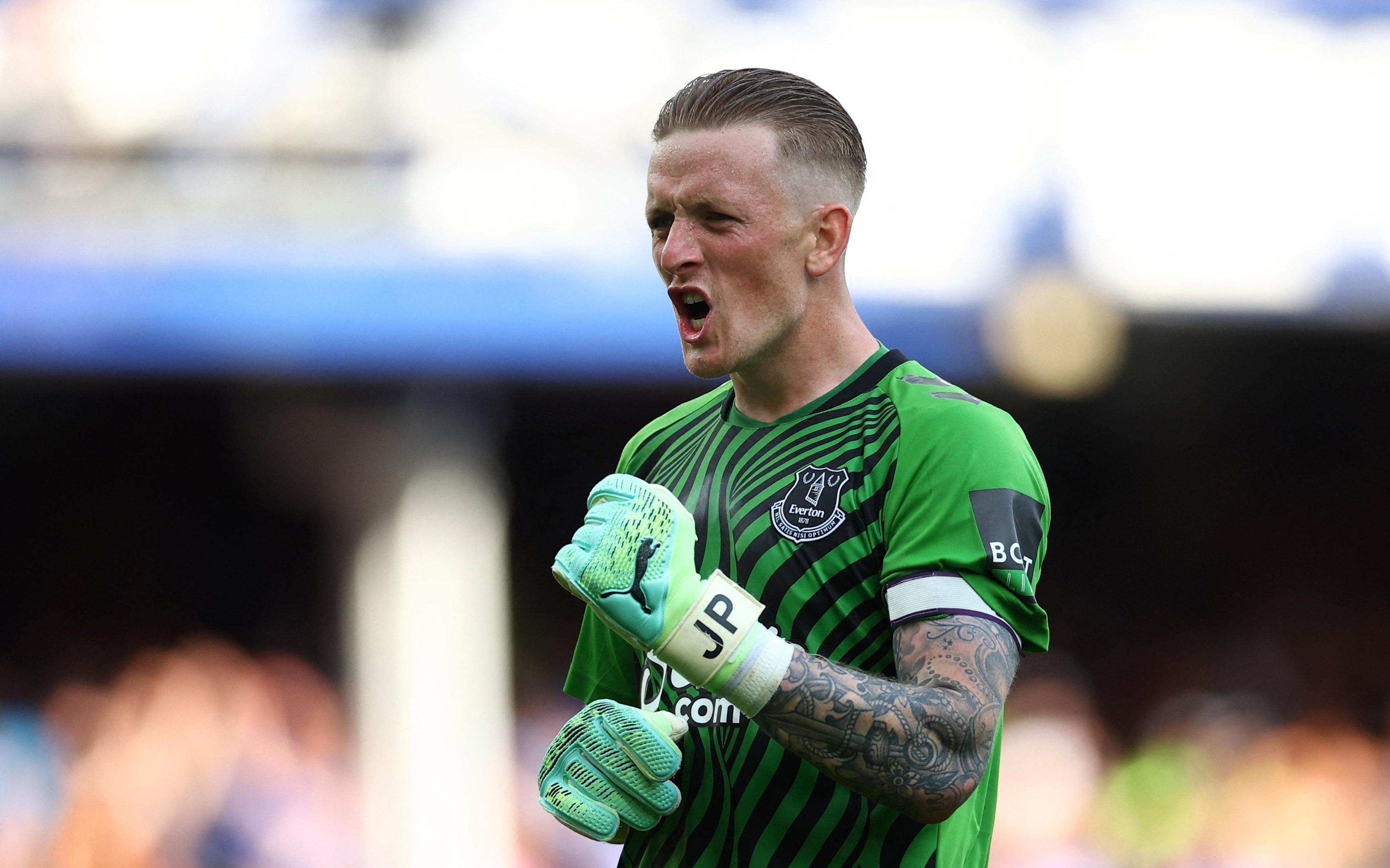 一日英超动向：曼联多打一人还输了，切尔西指挥官回归战阿森纳