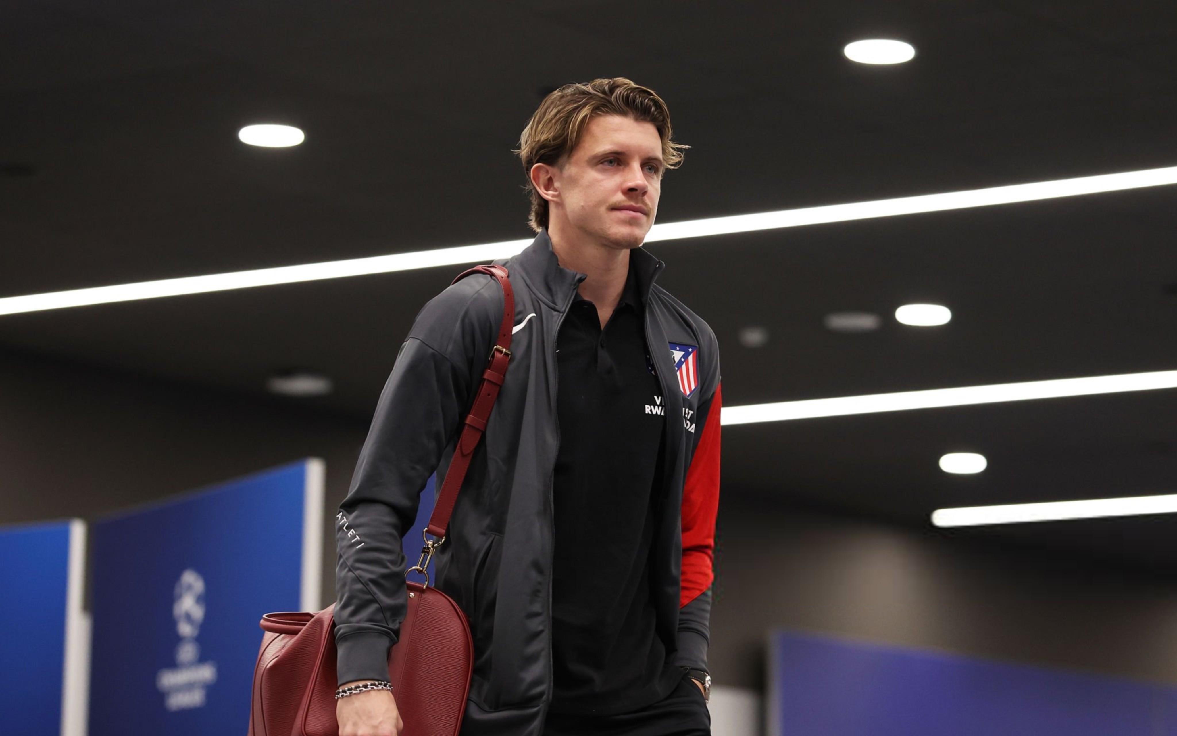 TA：加拉格尔在马德里过得很开心，俱乐部对他的工作态度满意