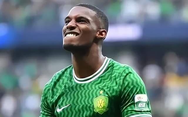 感人！中超金靴已能用中文交流：想加入国足，不要安家费！