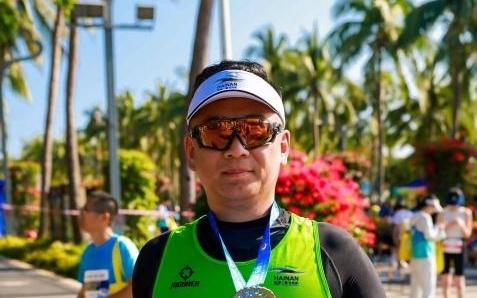 刘畊宏加盟+最美滨海赛道！2025海南三亚马拉松新意满满，全球跑者共跑迎新年