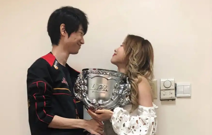 回去指导一下你老公！糖小幽赛后更博